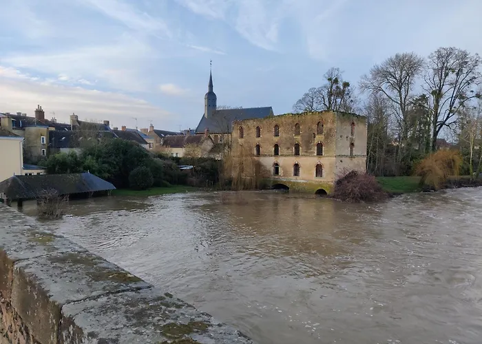 Couette-café Agreable Montfort-le-Gesnois